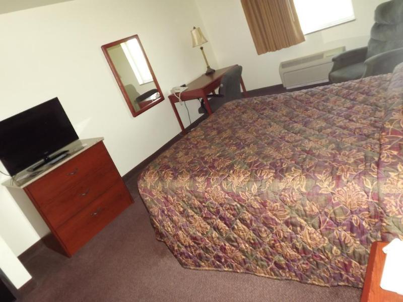 Super 8 By Wyndham Iola Ks Hotel Eksteriør billede