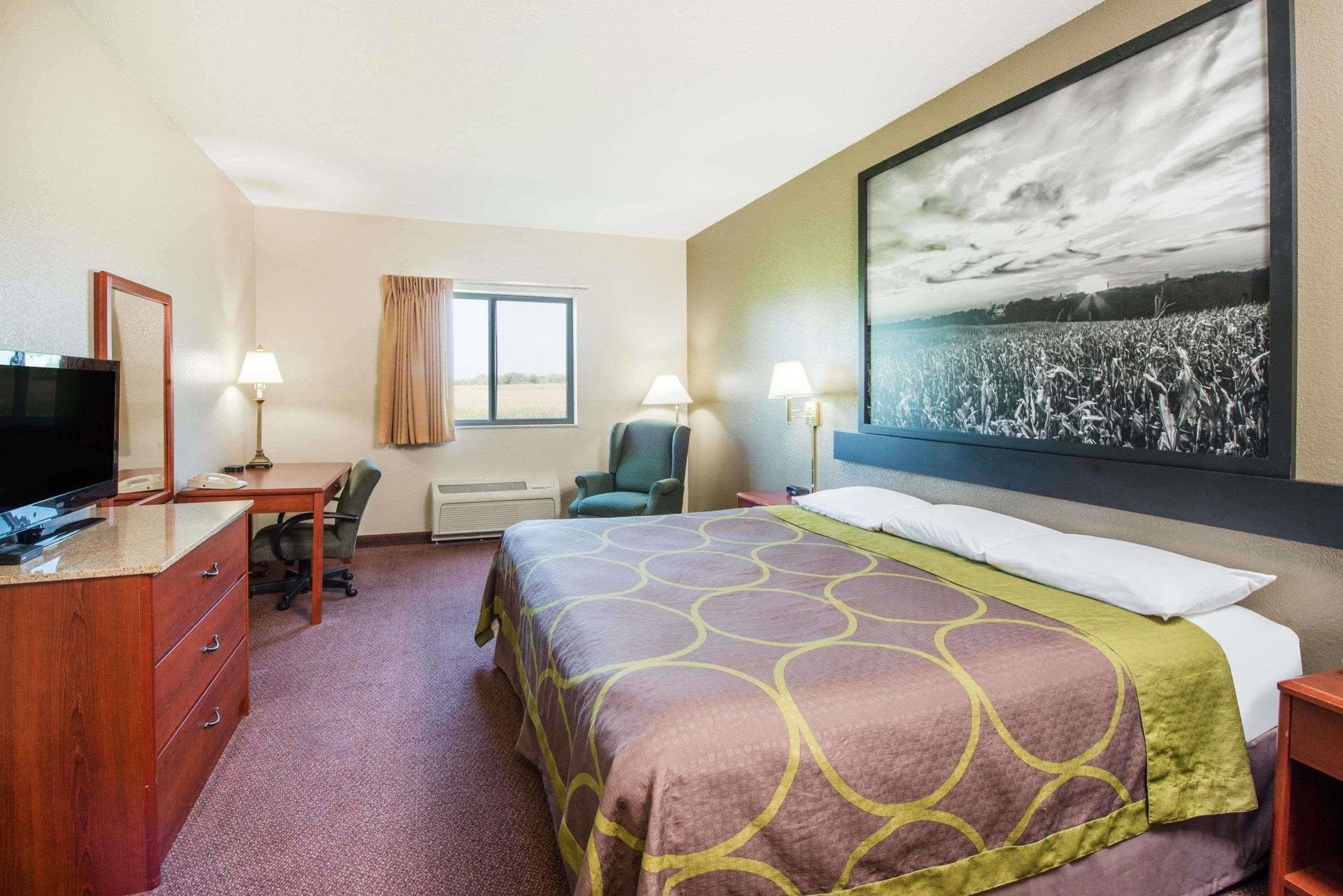 Super 8 By Wyndham Iola Ks Hotel Eksteriør billede